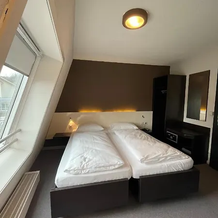 Hotel The By The Hey