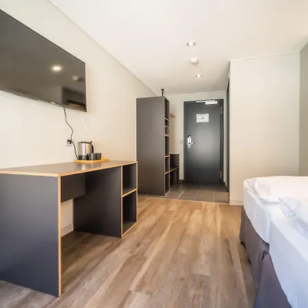 The Hotel 3*