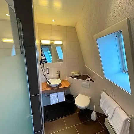 The Hotel 3*
