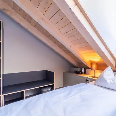 The By The Hey Hotel 3*