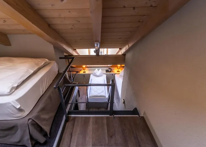 The By The Hey 3* Entrelagos