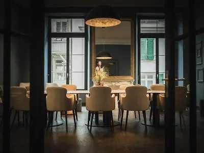 Hotel The By The Hey