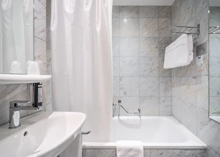 The By The Hey فندق 3*